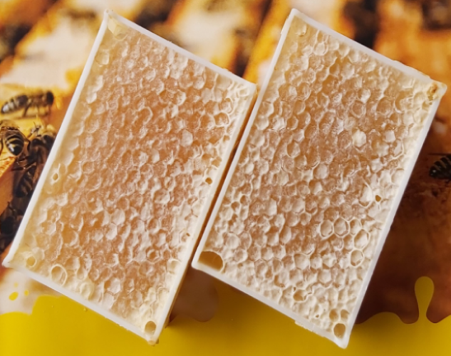 Beatific Bees Honeycomb Rectangle 220g